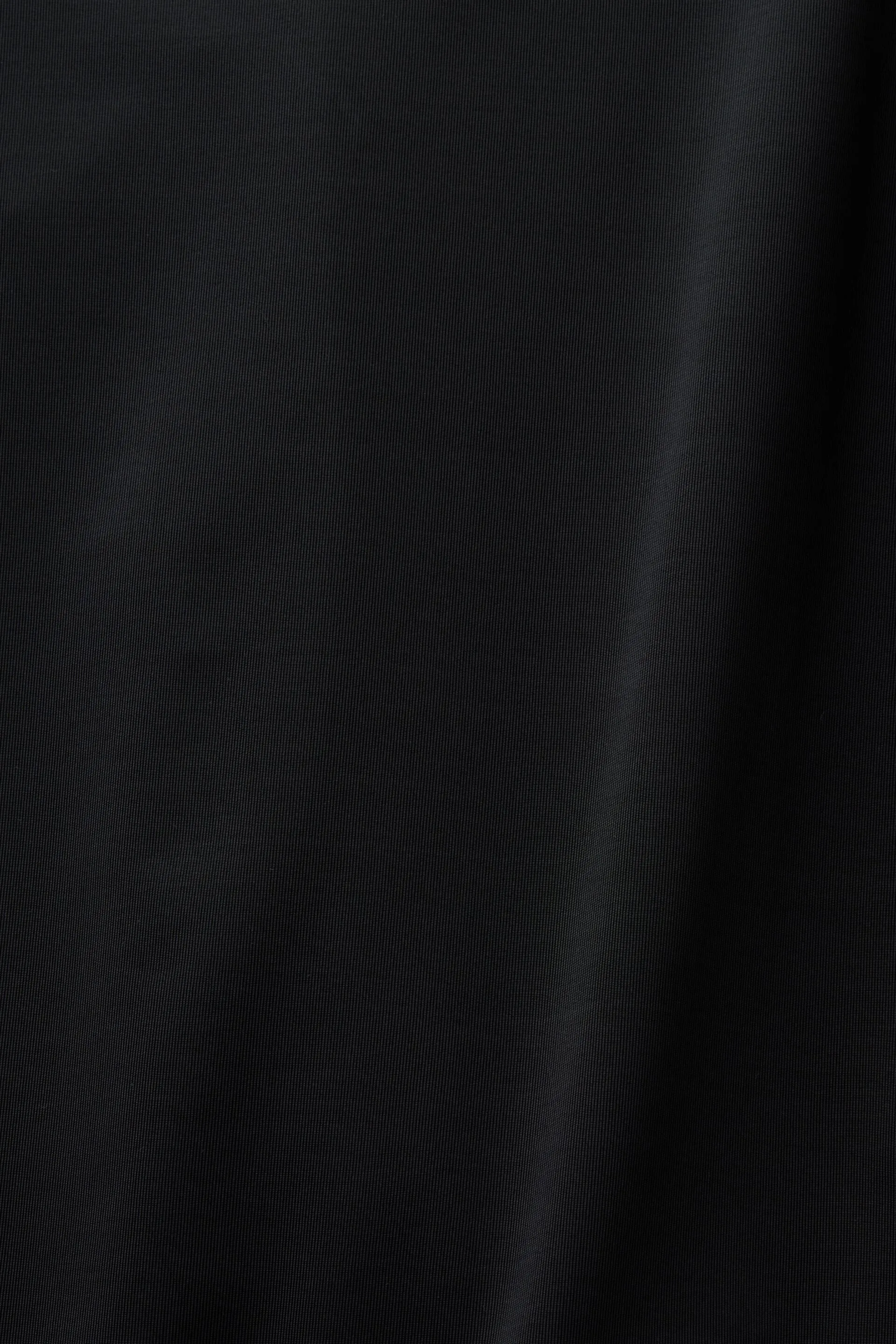 Maglia a manica lunga con scollo a squadrato
